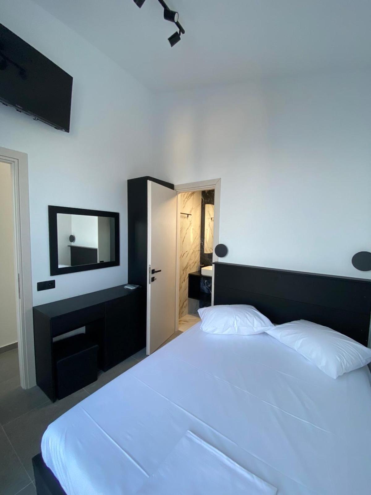 Akrogiali Apartments Mparmpati Eksteriør billede